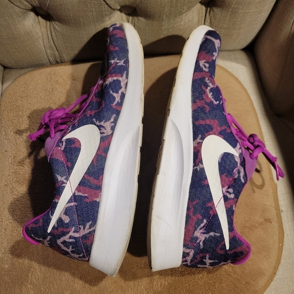 Nike Tanjun Sneakers Size US 9 Purple 820201 515 - Picture 7 of 8